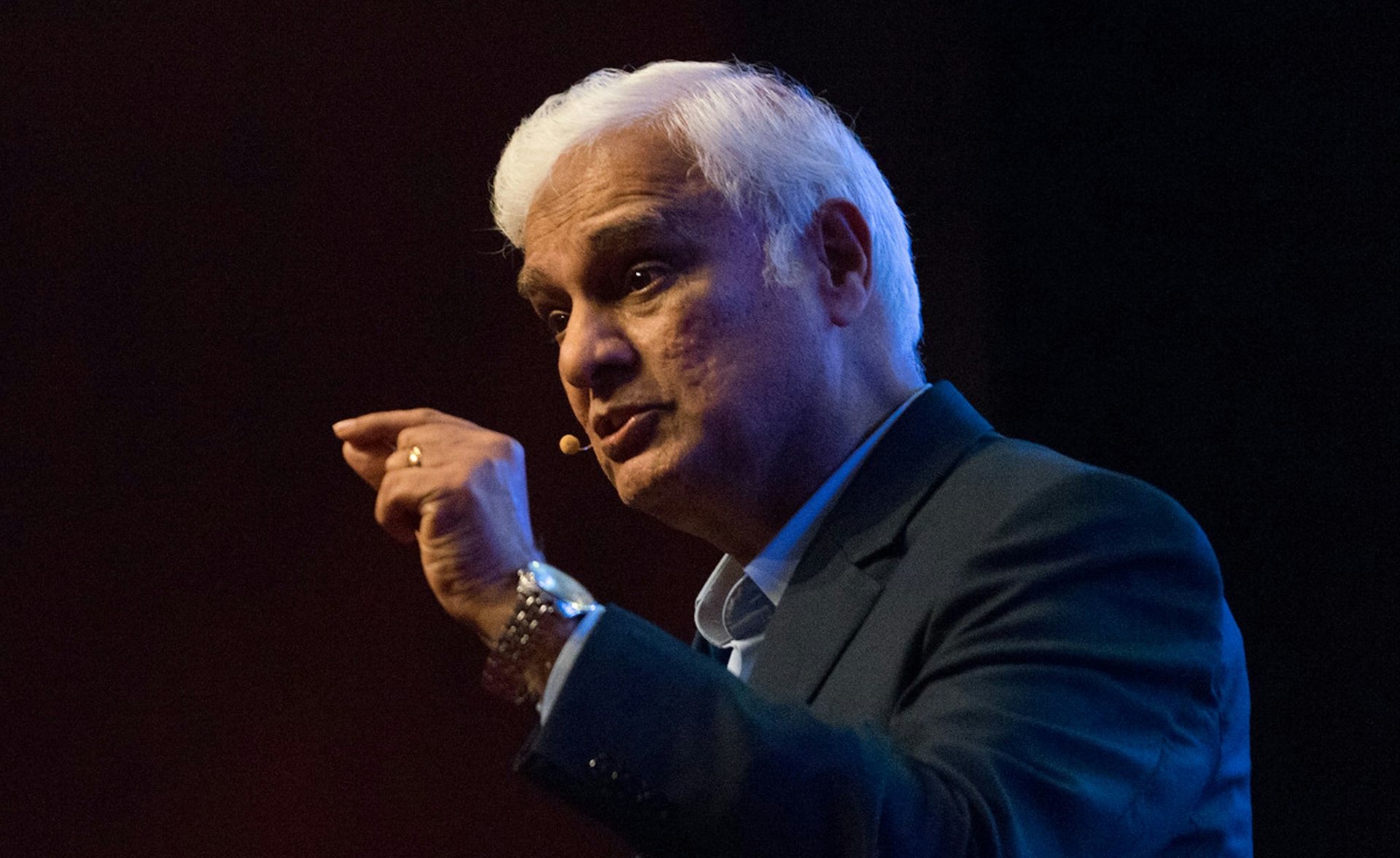 Learning From Dr. Ravi Zacharias’ Apologetics And Life Experience